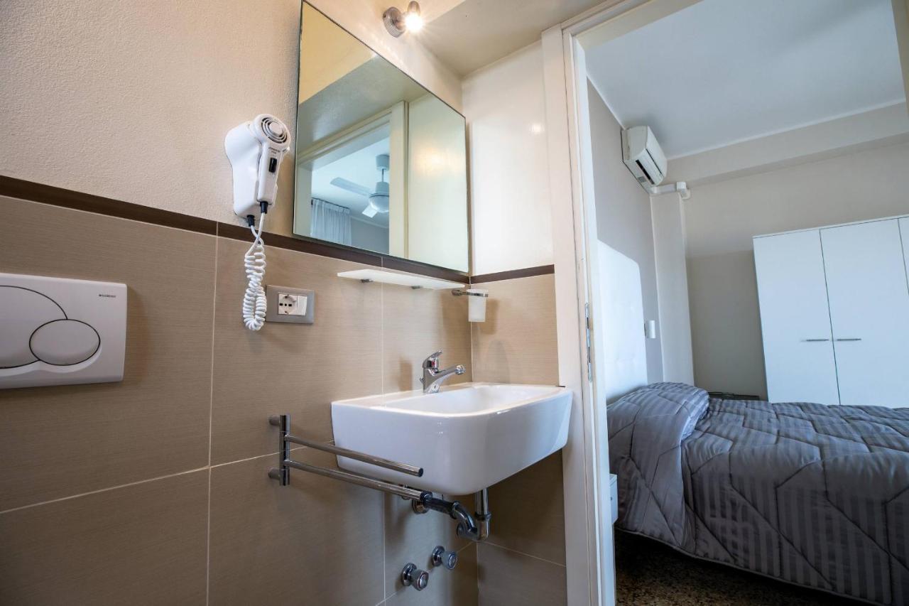 Hotel Deanna Bellaria-Igea Marina Zewnętrze zdjęcie