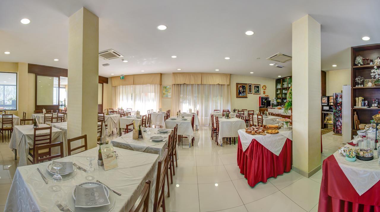 Hotel Deanna Bellaria-Igea Marina Zewnętrze zdjęcie