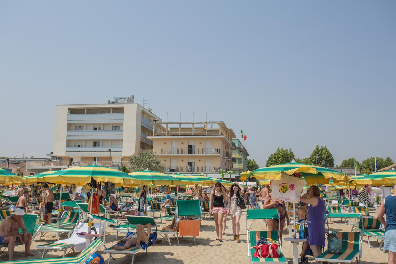 Hotel Deanna Bellaria-Igea Marina Zewnętrze zdjęcie