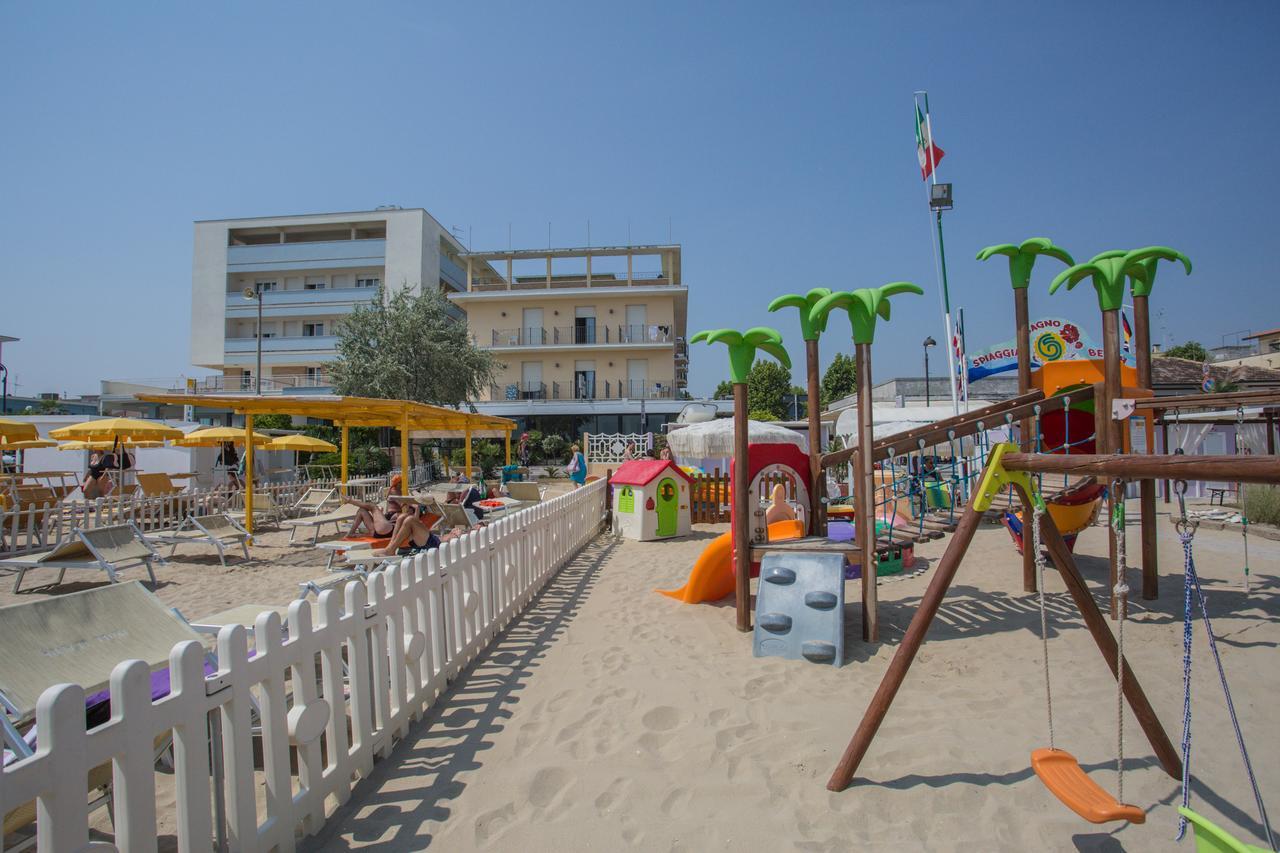 Hotel Deanna Bellaria-Igea Marina Zewnętrze zdjęcie