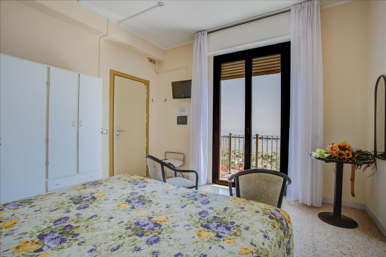 Hotel Deanna Bellaria-Igea Marina Zewnętrze zdjęcie