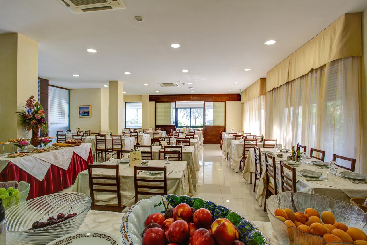 Hotel Deanna Bellaria-Igea Marina Zewnętrze zdjęcie