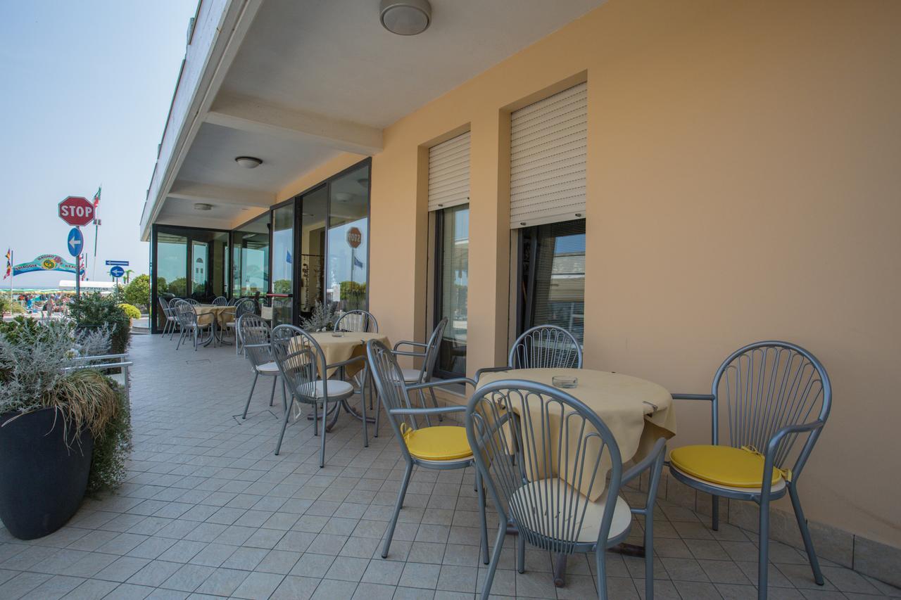 Hotel Deanna Bellaria-Igea Marina Zewnętrze zdjęcie